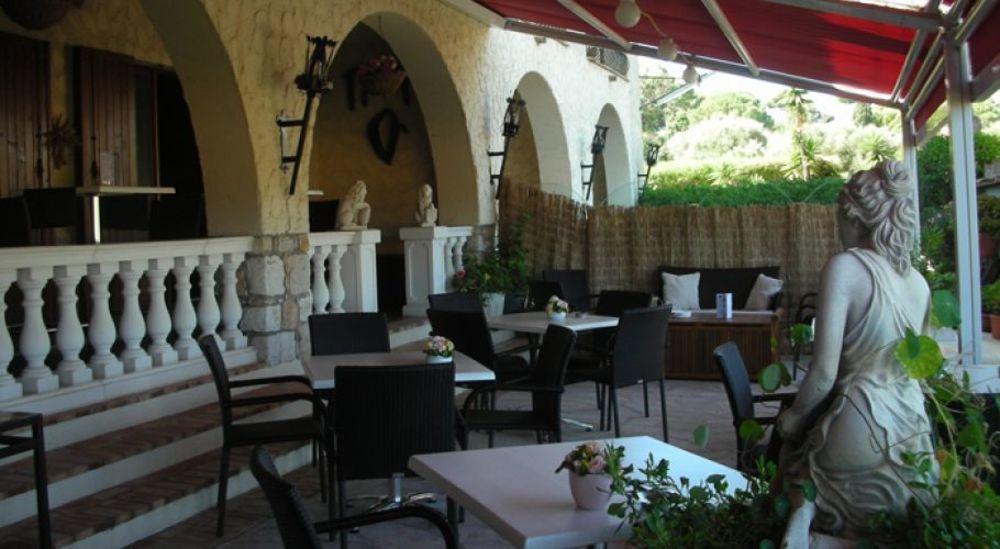 昂蒂布 Castel Garoupe酒店 外观 照片